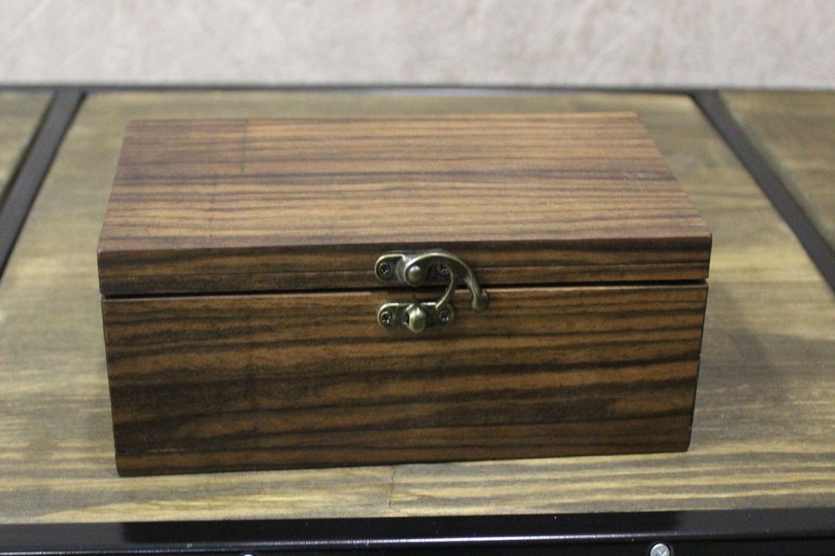 Деревянный сундук (коробка)