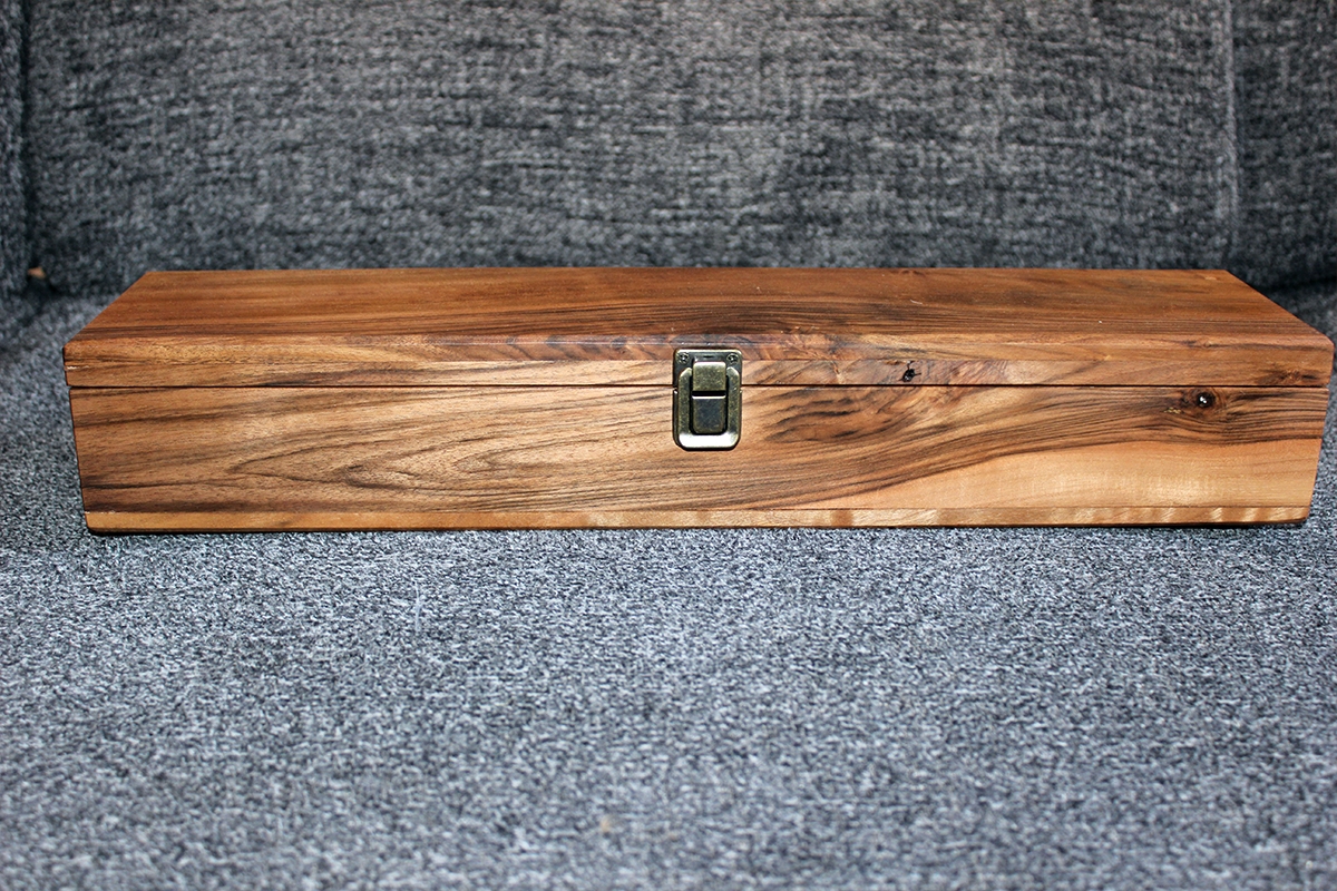 Большой футляр для кинжала